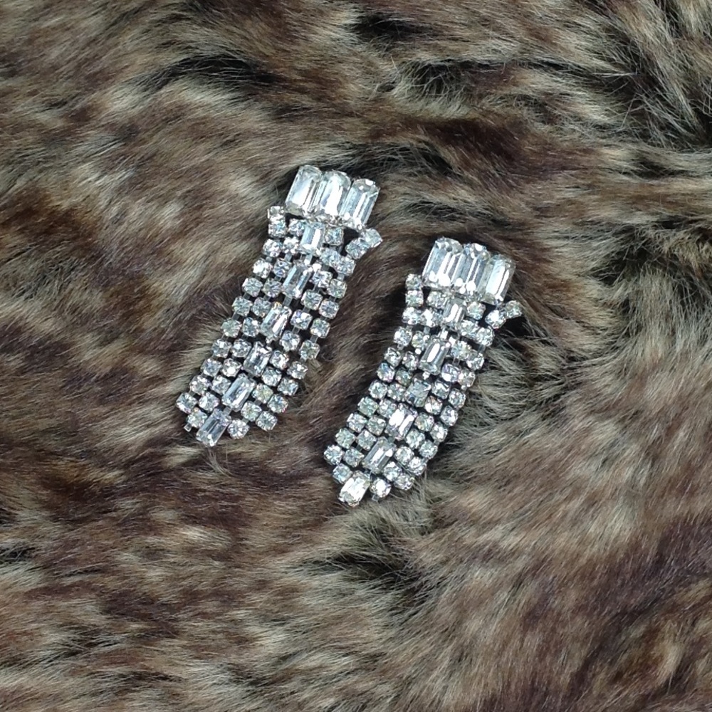 1940's VINTAGE RHINESTONE WATERFALL EARRINGS